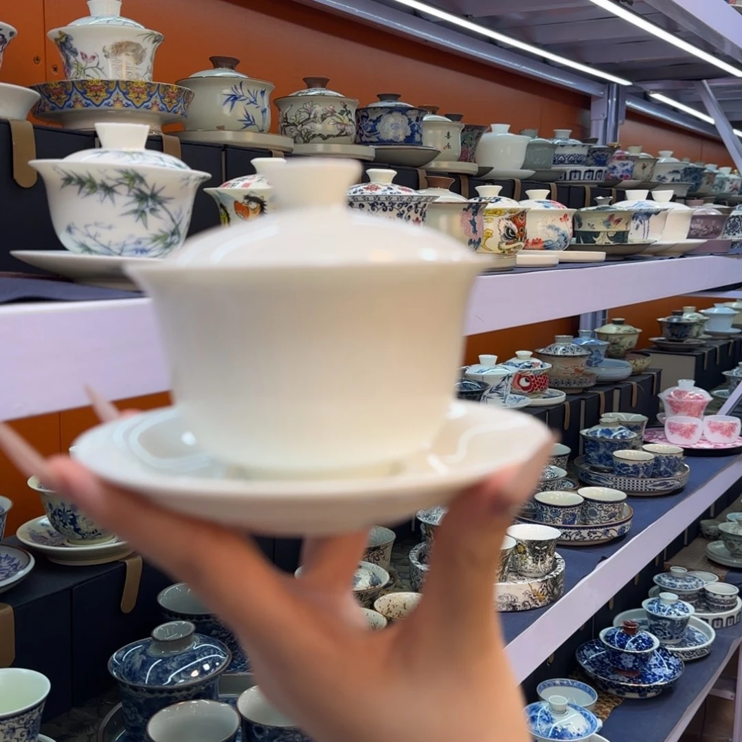 我在外面吃饭呢你在哪了我在外面