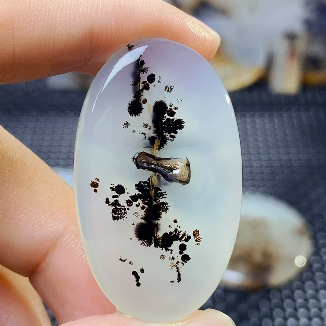 玛瑙/玉髓未镶嵌珠宝半成品