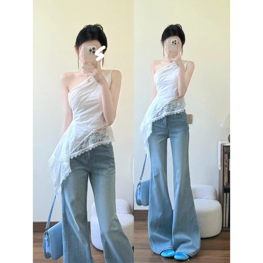 不规则蕾丝拼接斜领露肩无袖上衣女夏季低腰浅蓝色微喇牛仔裤
