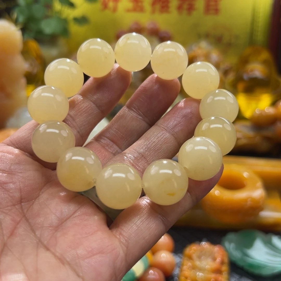 石英质玉未镶嵌颈饰