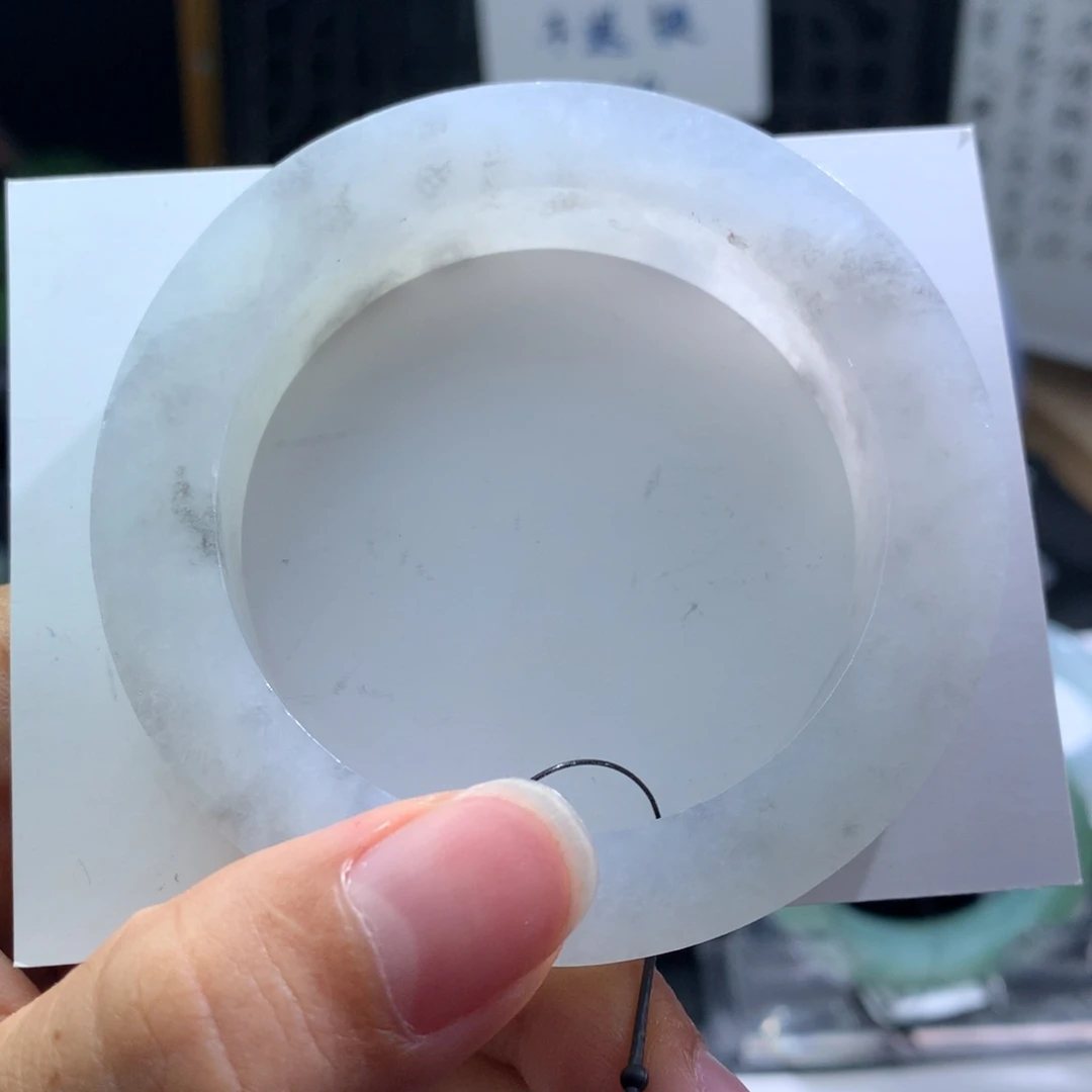 未镶嵌翡翠手镯定制翡翠