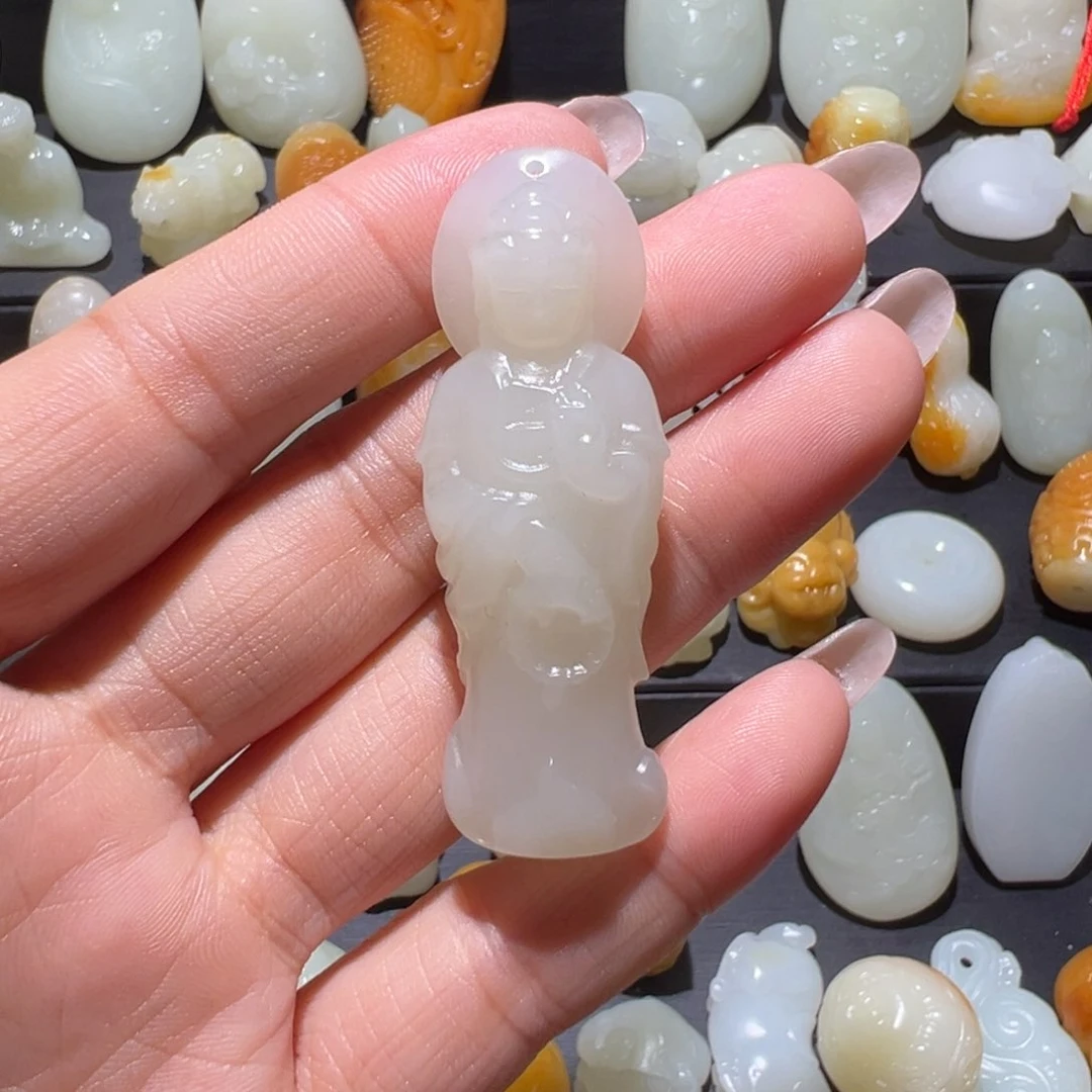 颈饰未镶嵌和田玉蜘****供