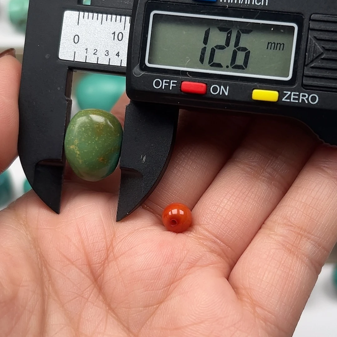 南红玛瑙未镶嵌珠宝奇石