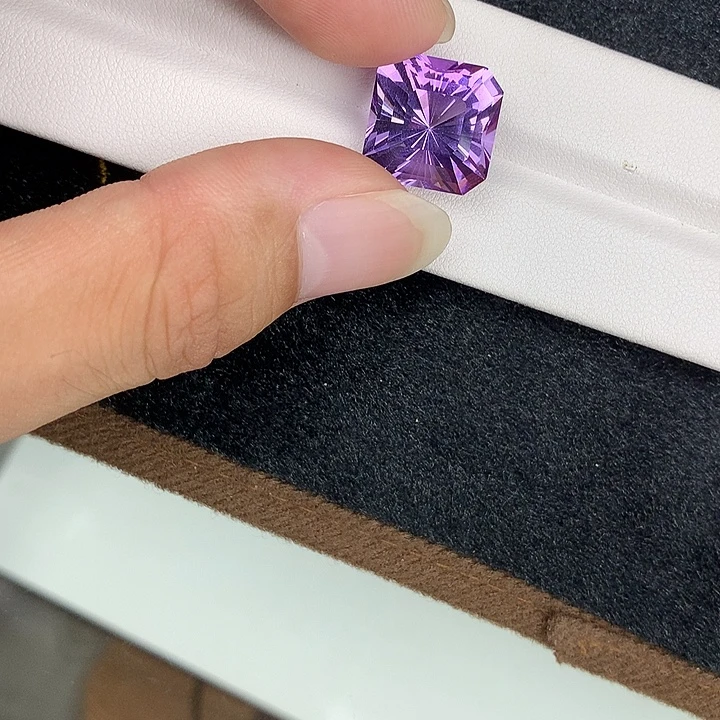 未镶嵌珠宝半成品水晶