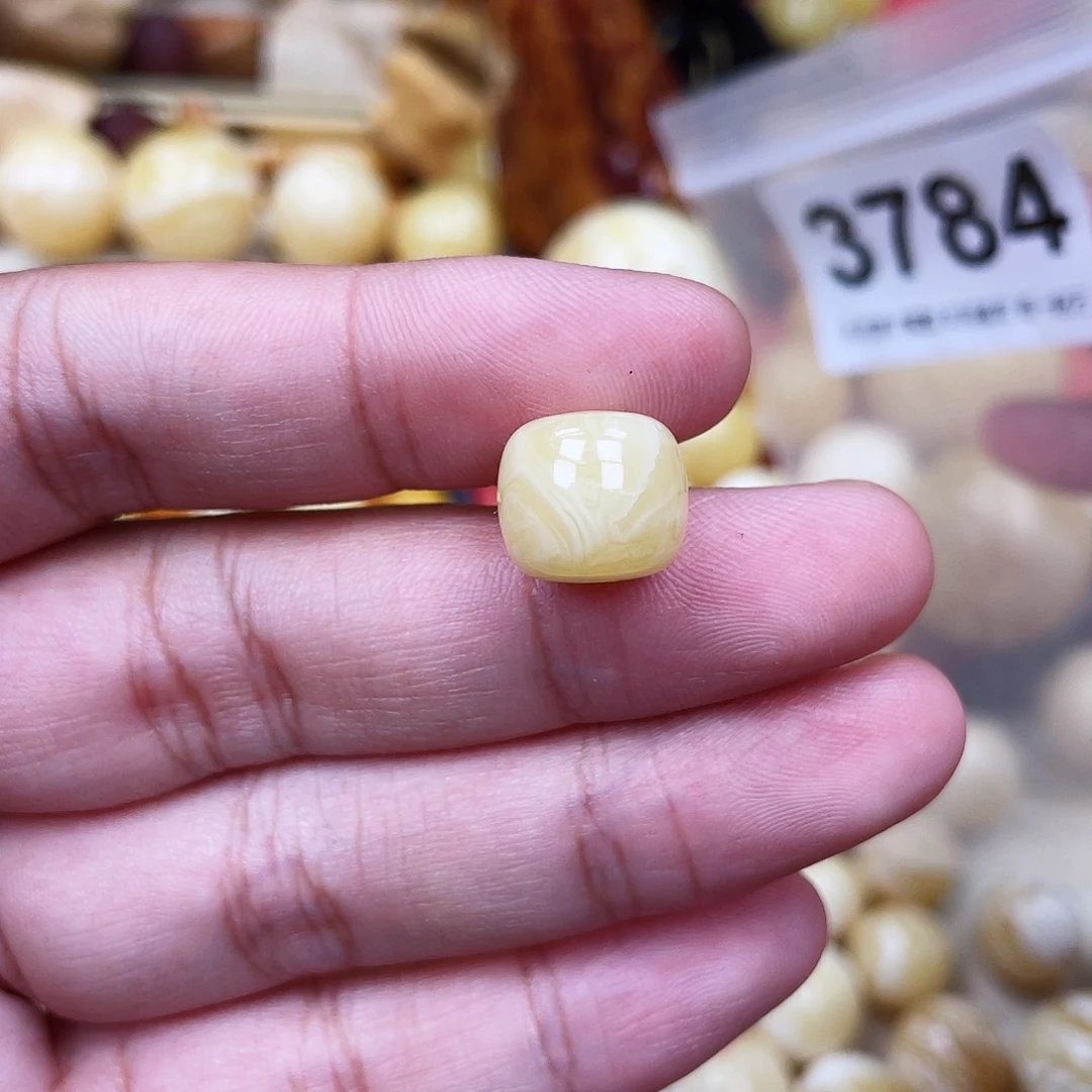 蜜蜡未镶嵌珠宝奇石粉12.3