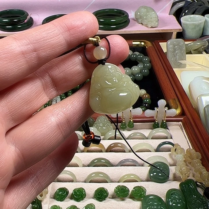 和田玉（糖玉）未镶嵌手链