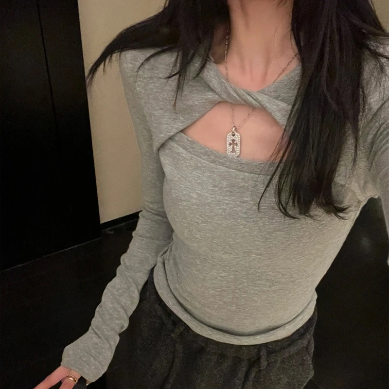 心机打底王解构扭结镂空长袖T恤打底衫上衣LK1230027