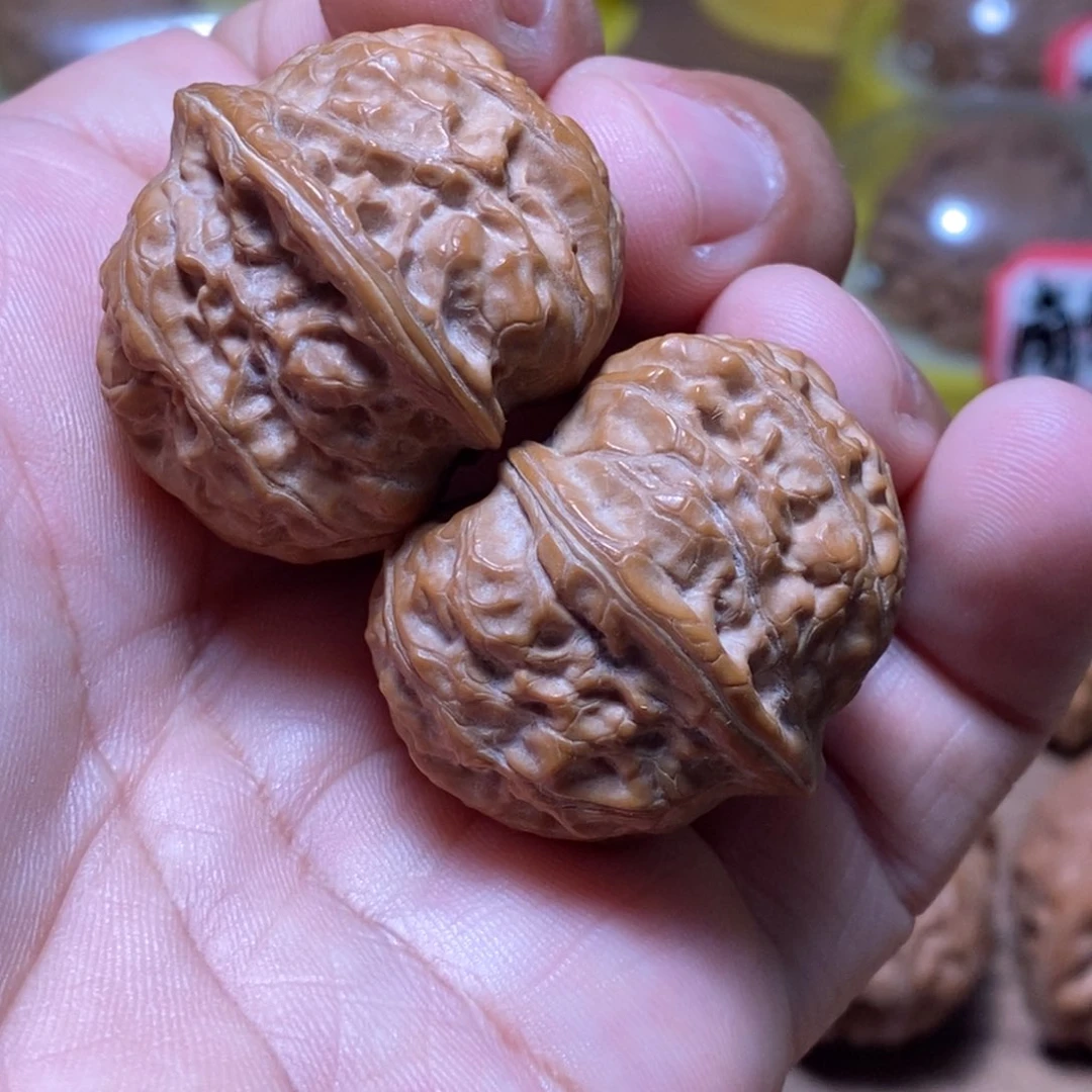 文玩核桃吊坠稽***哥34尺，元宝