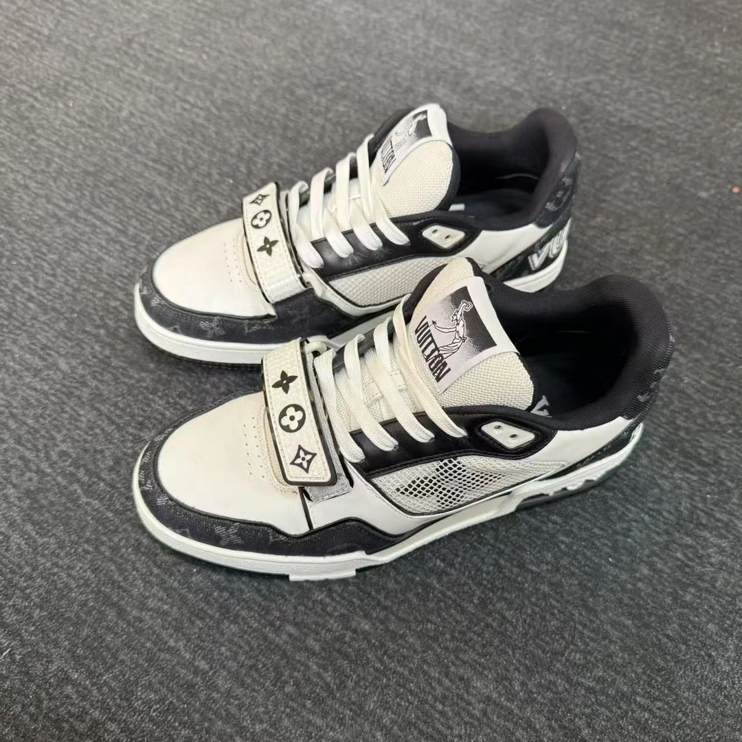 99新 LouisVuitton/路易威登 黑白牛仔魔术贴trainer奢鞋