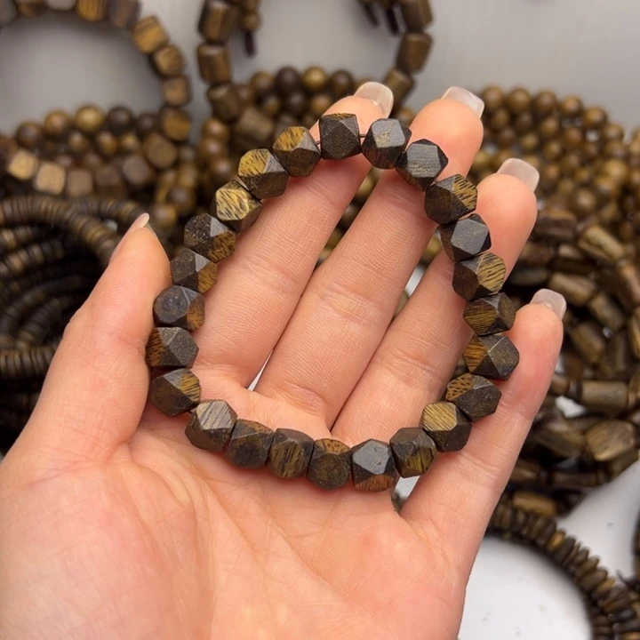 沉香碎屑沉香种植奇楠999结油 卡08，7克