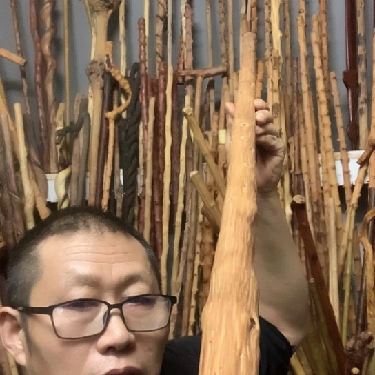 小***仙铁匠木鞭杆长129厘米