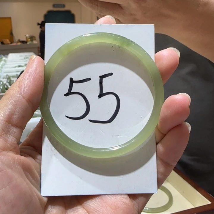 和田玉未镶嵌手镯823