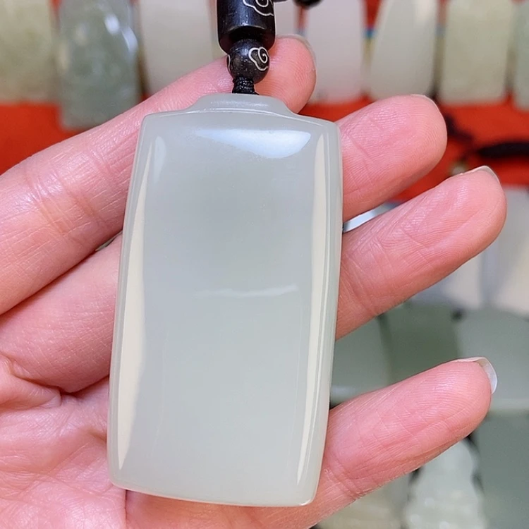 【闪购商品】颈饰未镶嵌和田玉