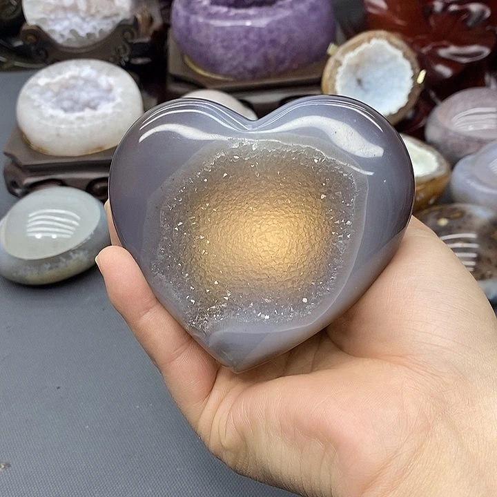 摆件紫晶未镶嵌爱心