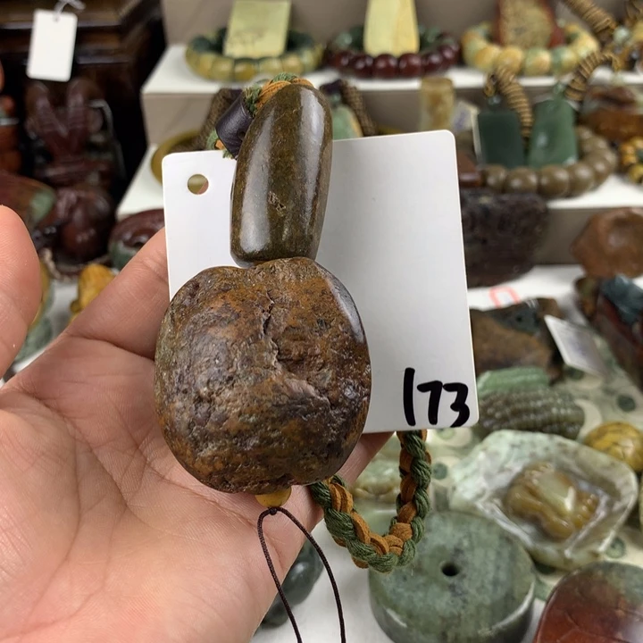 人***迈岫岩河磨玉（透闪石质玉）未镶嵌珠宝奇石