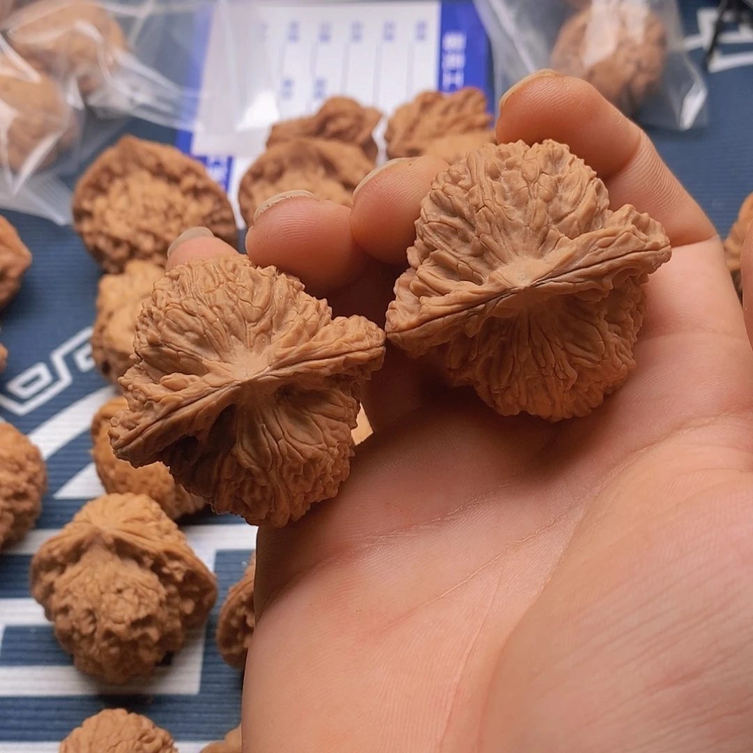 吊坠文玩核桃南疆