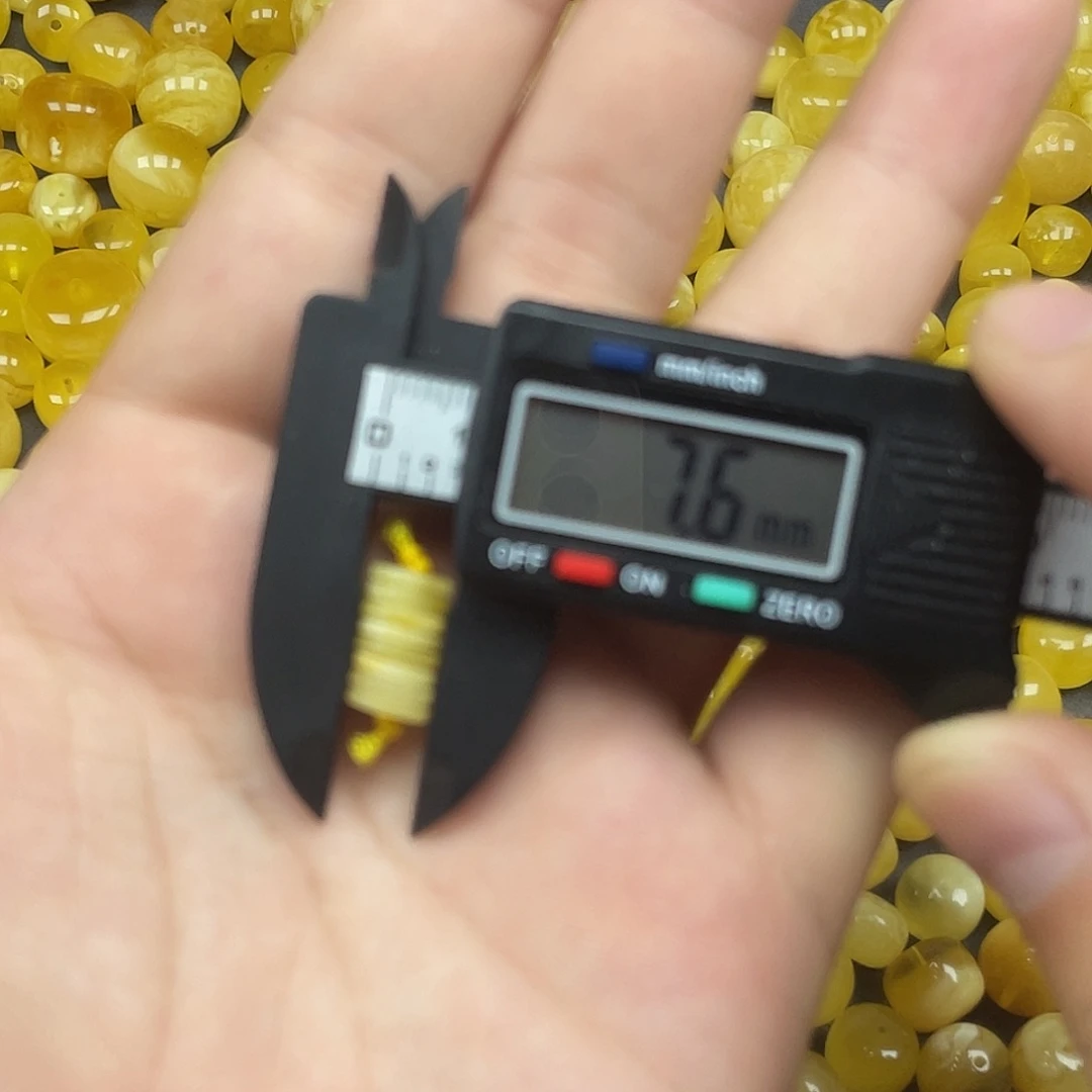 未镶嵌蜜蜡珠宝奇石