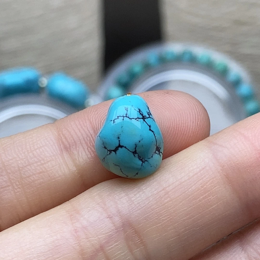 绿松石未镶嵌瓷釉级俏色豆子