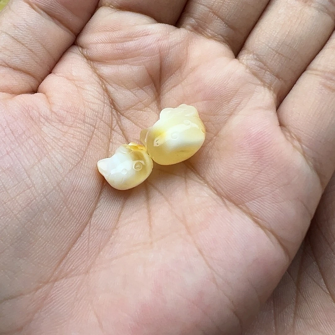 琥珀未镶嵌珠宝奇石Kt头打孔不退换