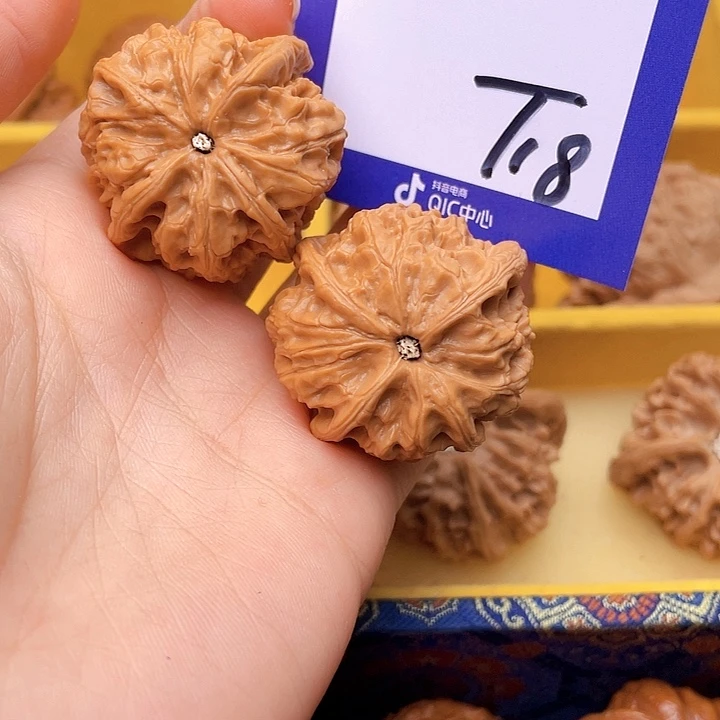 把件文玩核桃王**来文玩核桃四棱18