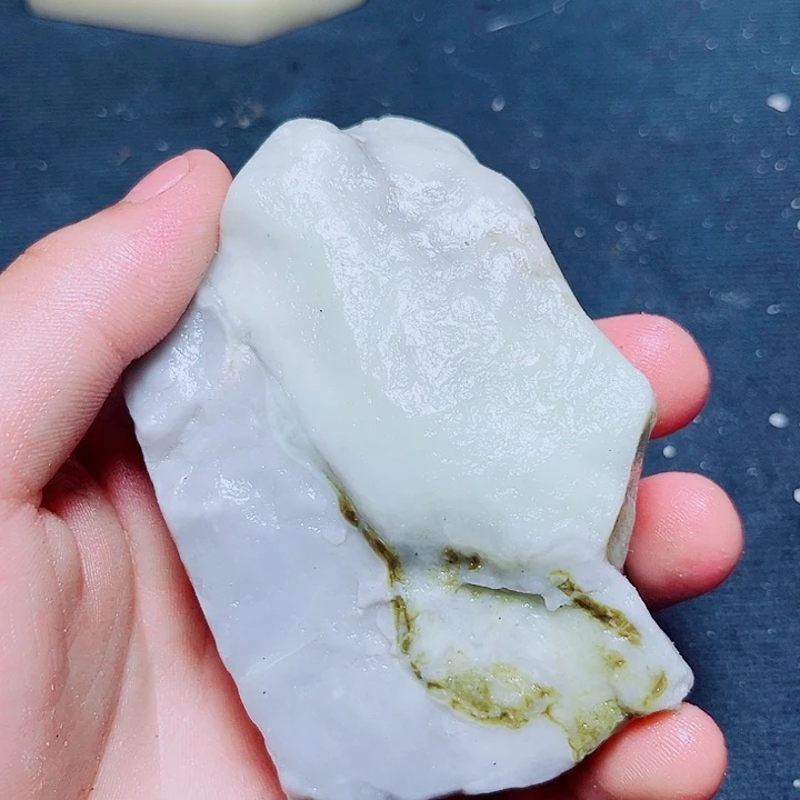 和田玉未镶嵌珠宝奇石