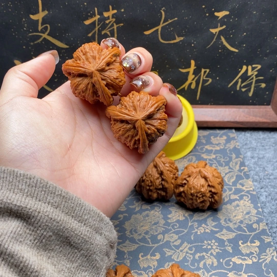 吊坠文玩核桃阿*白狮子