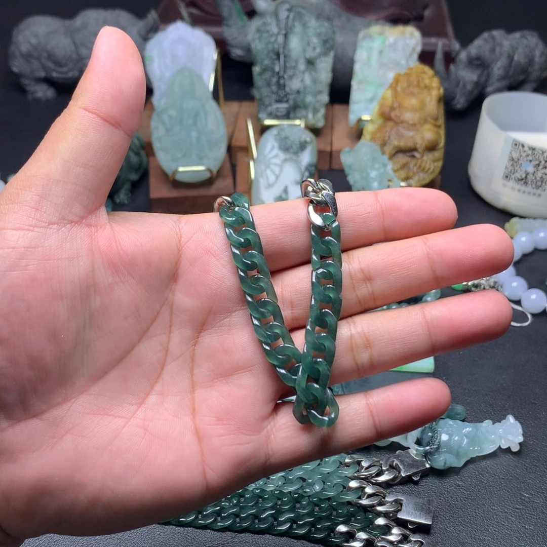 定制翡翠未镶嵌翡翠