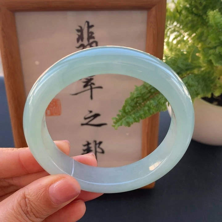 翡翠手镯未镶嵌翡翠手镯57