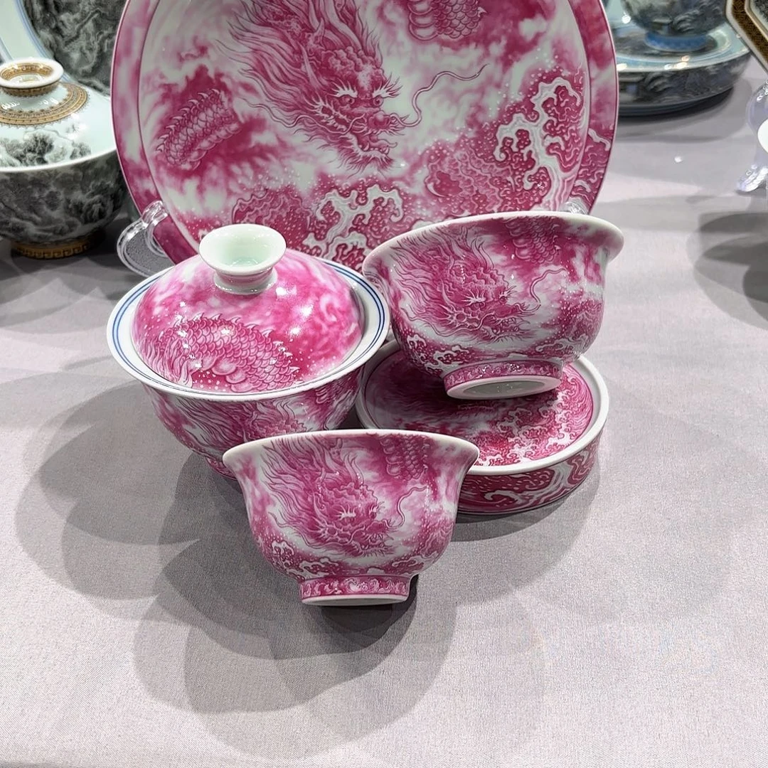 瓷片景德镇瓷器精品陈列