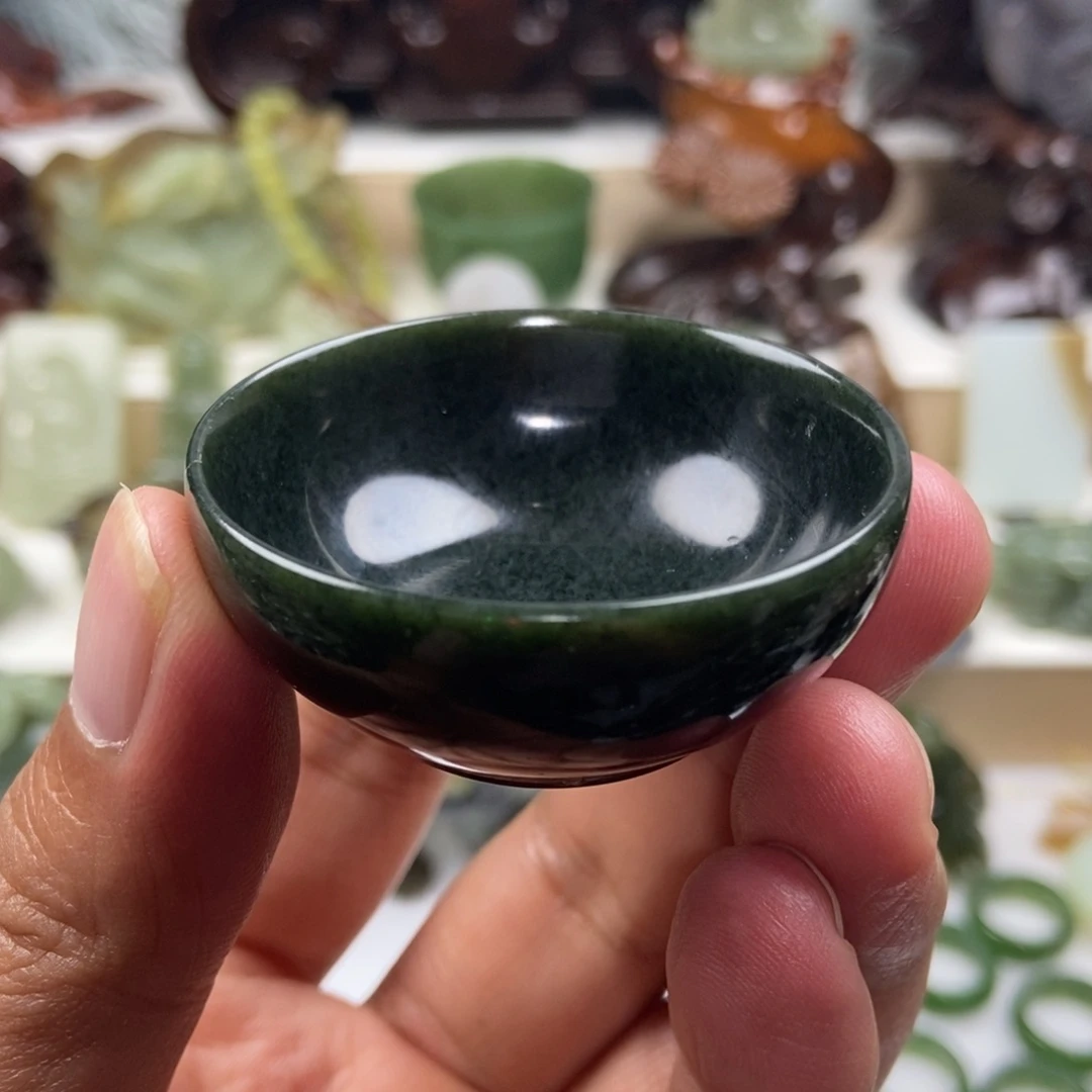 【闪购商品】吊坠(不含链)未镶嵌和田玉