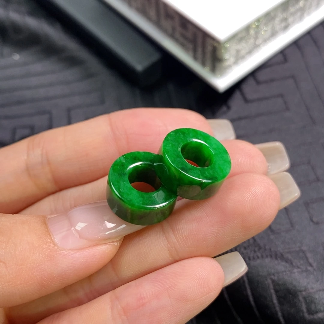未镶嵌翡翠耳饰辣色路路通