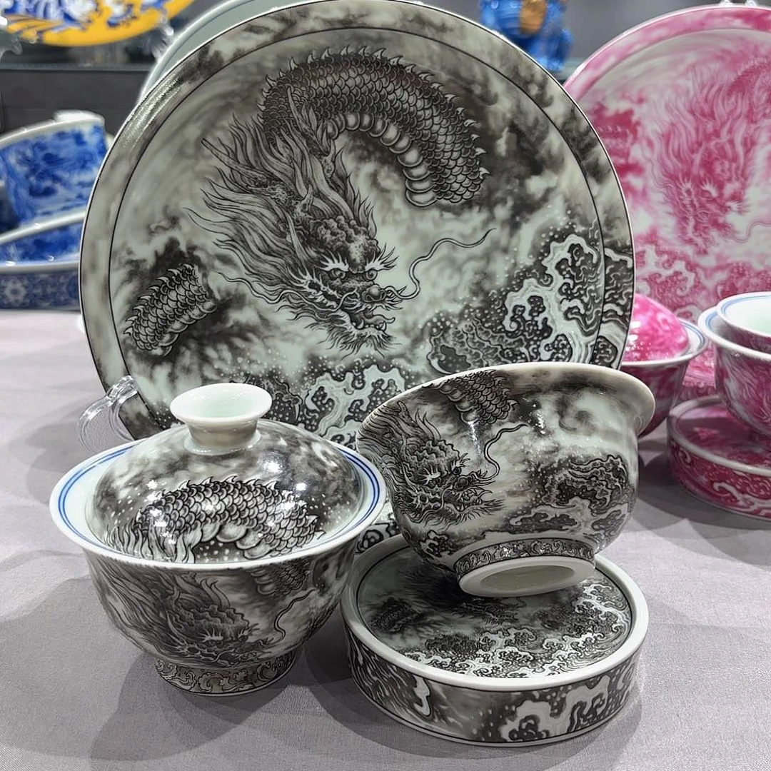 瓷片景德镇瓷器精品陈列