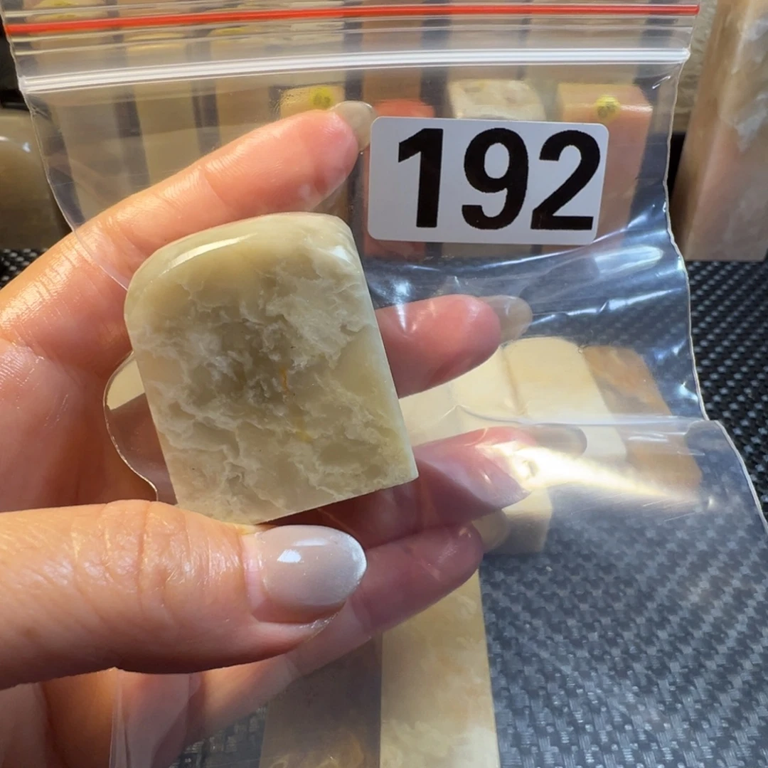 里***人巴林石巴林石巴林石