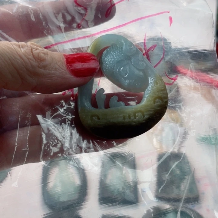 无***。未镶嵌定制翡翠毛货