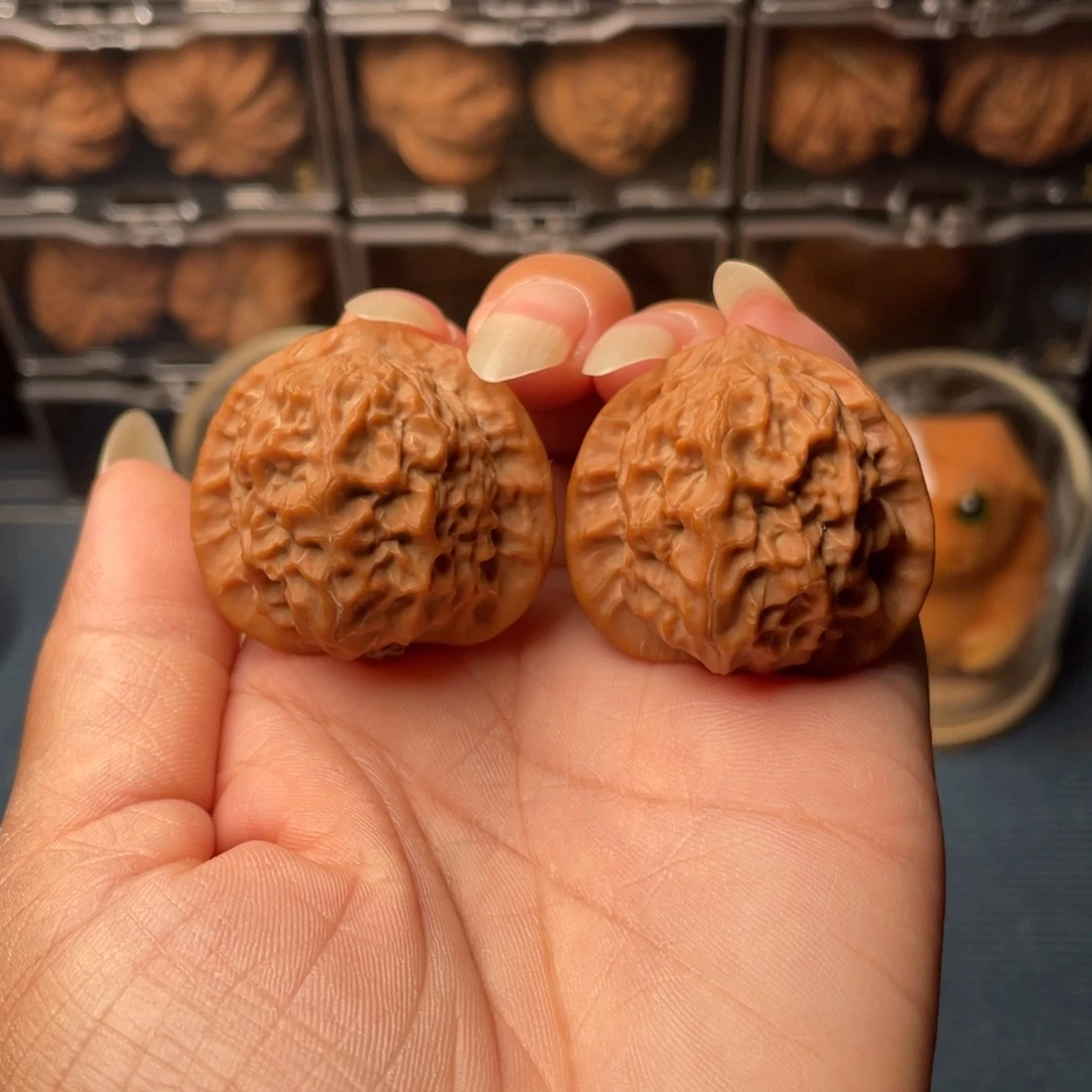 把件文玩核桃36+瓷娃娃