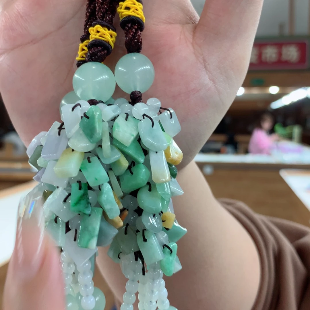 翡翠挂件未镶嵌多样性发一件