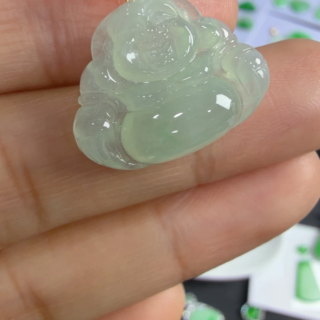 翡翠颈饰18K金镶嵌佛公