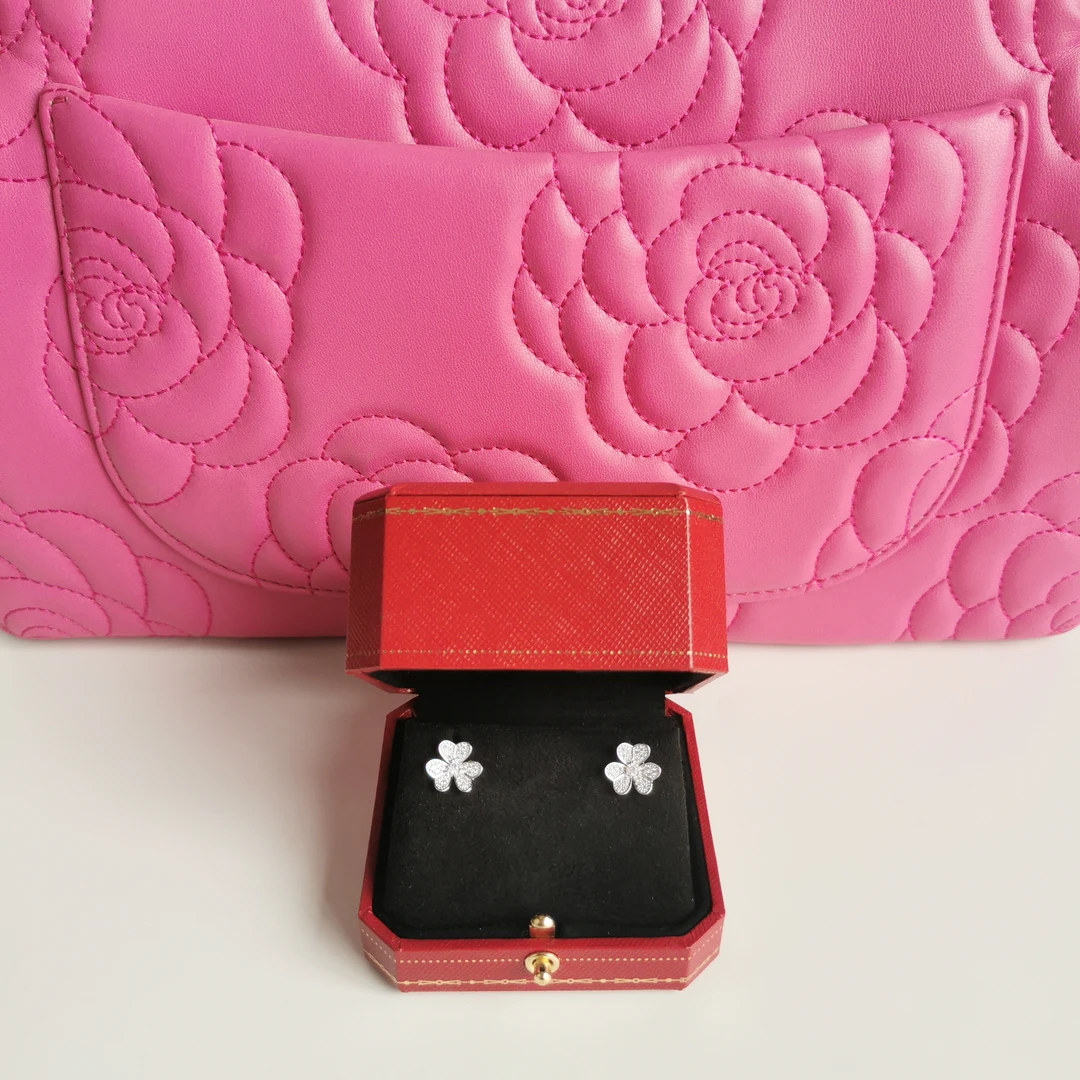 4384耳钉--收藏级轻奢时尚设计首饰送礼盒