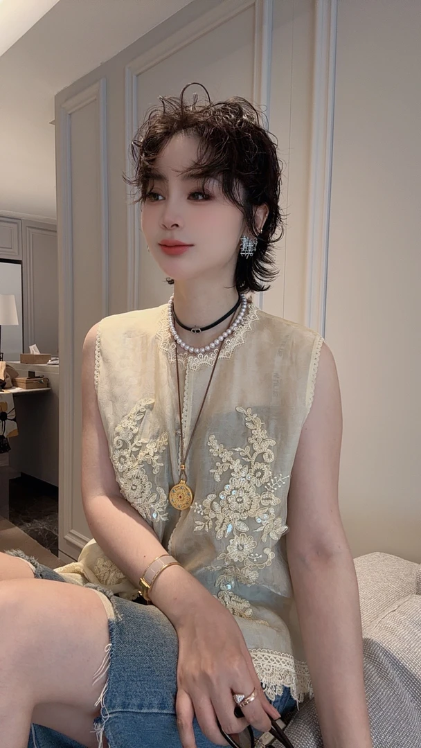 FANYE 2025夏季新款设计感重工刺绣无袖背心