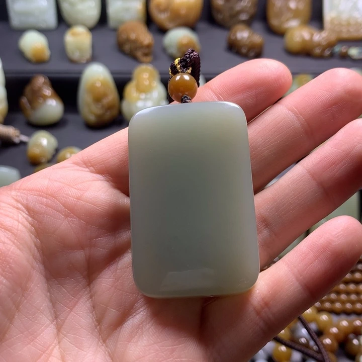 和田玉（糖玉）未镶嵌颈饰