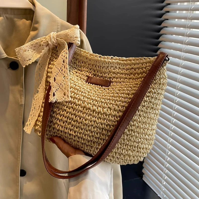 法式草编包女2025夏季新款潮百搭斜挎包沙滩包森系草包编织包F057