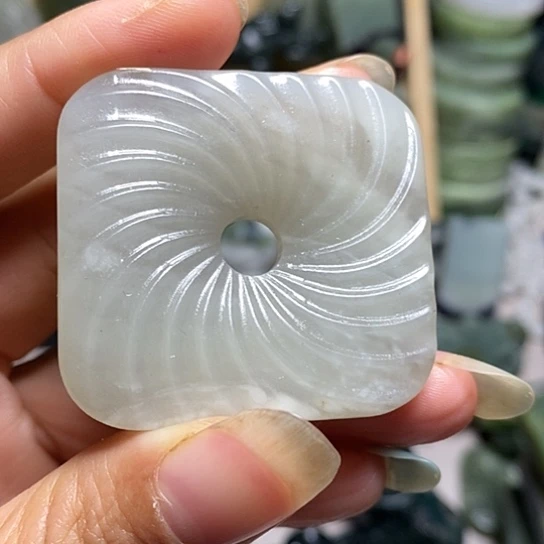 未镶嵌和田玉（糖玉）珠宝半成品