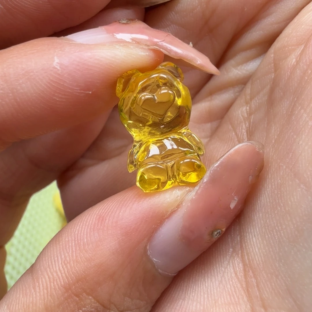 裸石琥珀未镶嵌你好