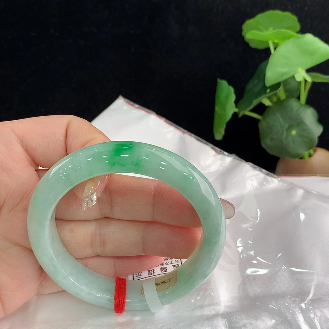 圆***圆翡翠手镯未镶嵌正56