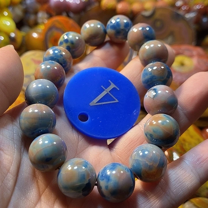 五***本玛瑙/玉髓未镶嵌手链