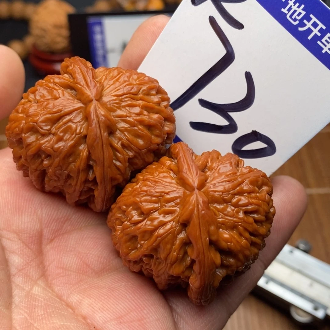 把件文玩核桃白狮子39尺