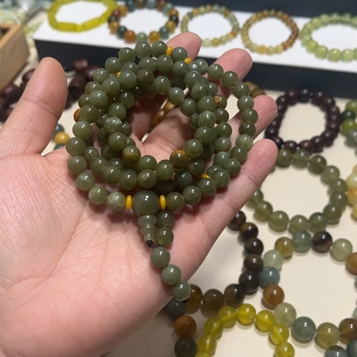 和田玉未镶嵌手链卡8