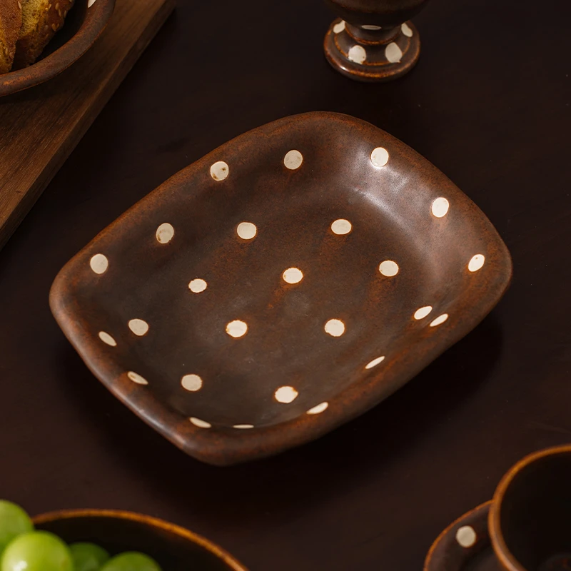 【沐也专属】手捏作陶瓷波点巧克力盘子