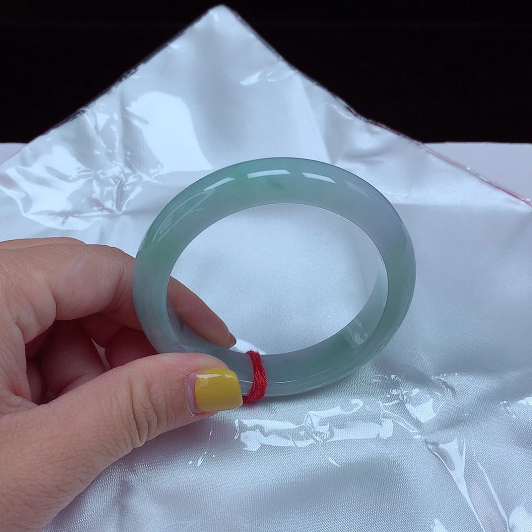 翡翠未镶嵌手镯圈口54