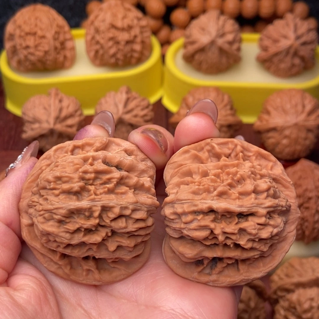 把件文玩核桃44红皮 四座楼